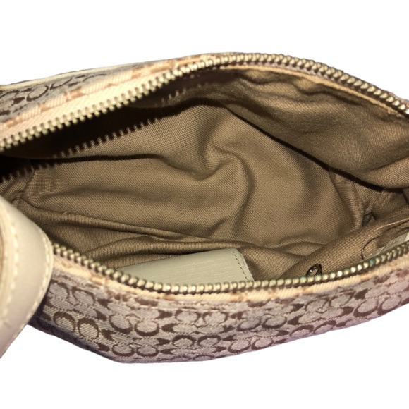 PURSE - Women's Vintage 90's/Y2K Coach Signature Canvas Bag In Beige/Gold/White - Picture 13 of 16